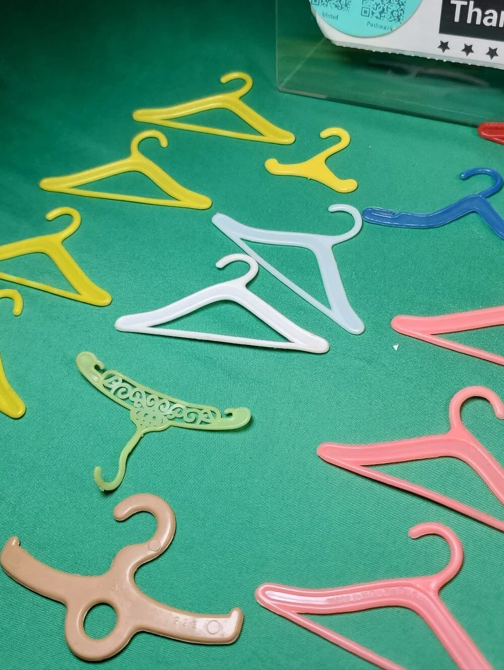 DOLL HANGER BONANZA! Lot of 15 Vintage Miniature Plastic Hangers